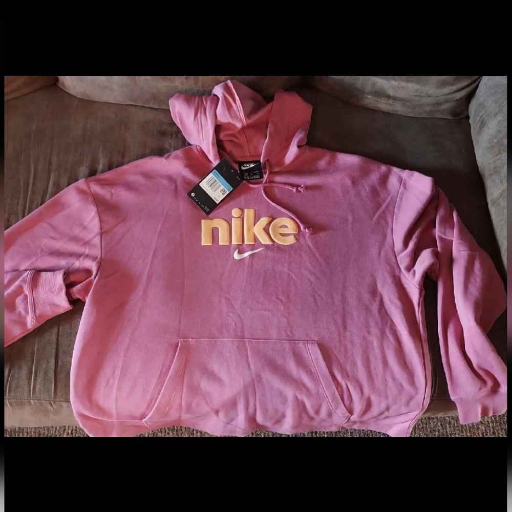 Nike NWT